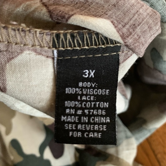 Miss LiLi Camouflage Button Pocket Detail Blouse - Picture 15 of 15